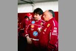 Teamchef Frederic Vasseur und Charles Leclerc bei einem Ferrari-Event in Mailand