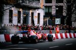 Lewis Hamilton bei einem Ferrari-Event in Mailand