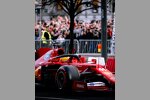 Lewis Hamilton bei einem Ferrari-Event in Mailand