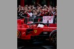 Charles Leclerc bei einem Ferrari-Event in Mailand