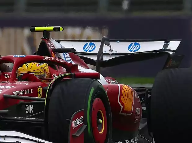Heckflügel am Ferrari SF-25 von Lewis Hamilton in der Formel-1-Saison 2025 Titel-Bild zur News: Heckflügel am Ferrari SF-25 von Lewis Hamilton in der Formel-1-Saison 2025