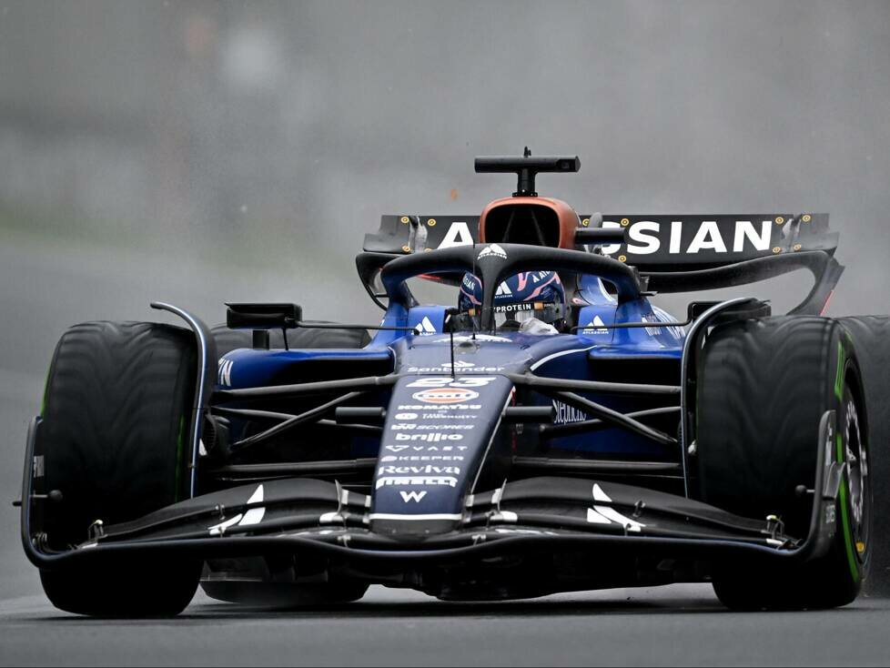 Alexander Albon auf Intermediate-Reifen beim Australien-Grand-Prix 2025 in Melbourne