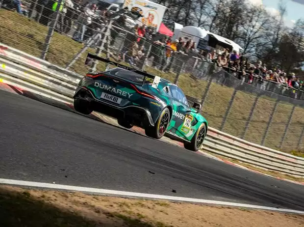 Pflanzgarten-Sprung Nürburgring Nordschleife Titel-Bild zur News: Pflanzgarten-Sprung Nürburgring Nordschleife