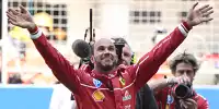 Lewis Hamilton winkt der Menge zu: Erster Erfolg mit Ferrari in China