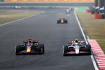 Max Verstappen (Red Bull) und Oliver Bearman (Haas) 