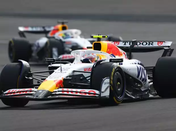 Die Racing-Bulls-Teamkollegen Yuki Tsunoda und Isack Hadjar 2025 in Shanghai Titel-Bild zur News: Die Racing-Bulls-Teamkollegen Yuki Tsunoda und Isack Hadjar 2025 in Shanghai