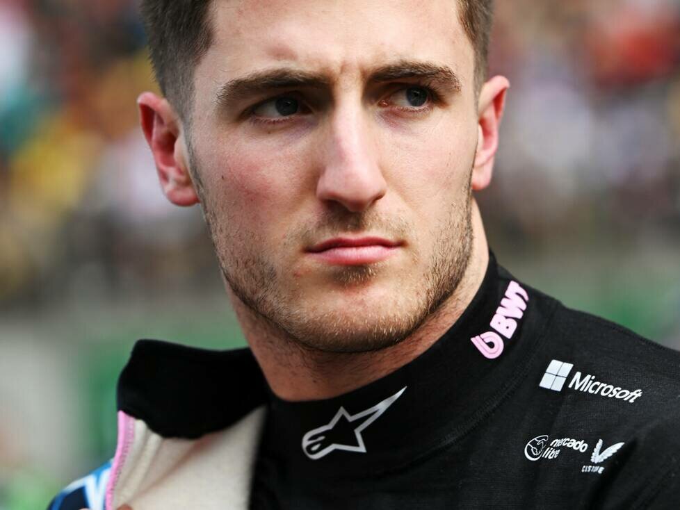 Formel-1-Fahrer Jack Doohan von Alpine in der Formel-1-Startaufstellung 2025
