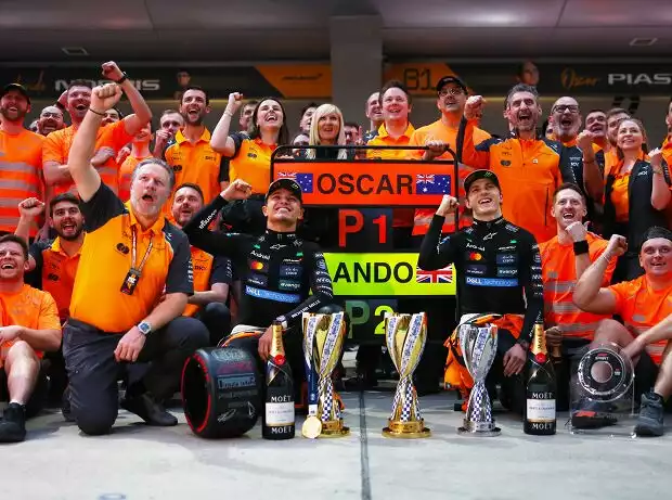 Titel-Bild zur News: Zak Brown, Lando Norris, Oscar Piastri