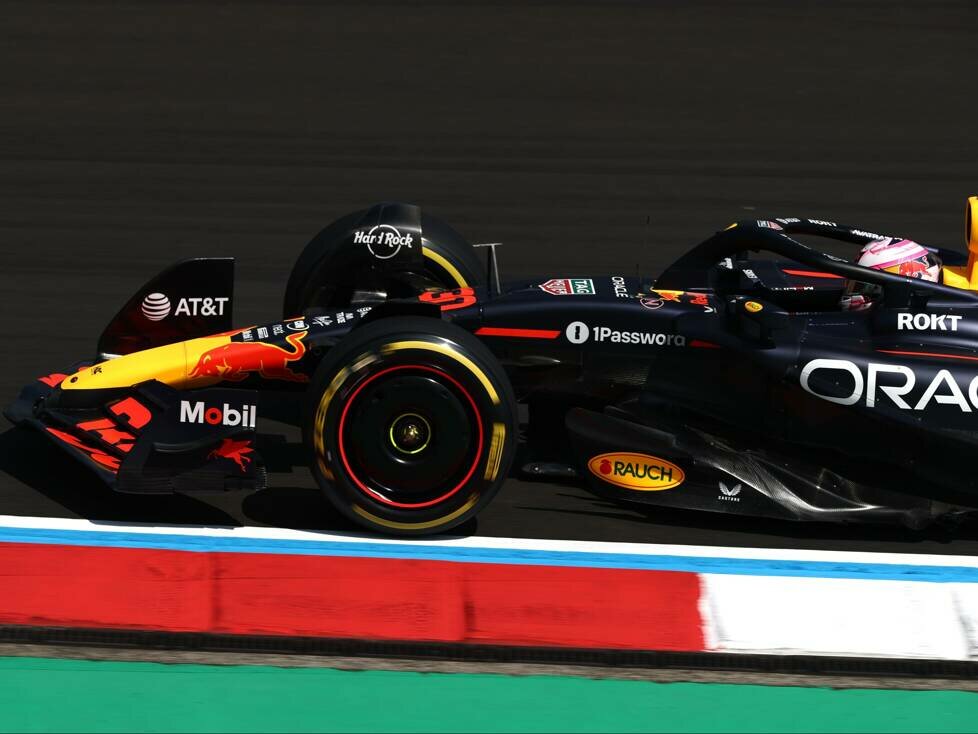 Liam Lawson im Red Bull RB21 in der Formel-1-Saison 2025