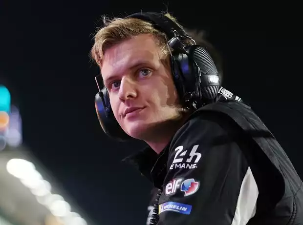 Mick Schumacher bei Testfahrten mit Alpine für die WEC-Saison 2025 Titel-Bild zur News: Mick Schumacher bei Testfahrten mit Alpine für die WEC-Saison 2025