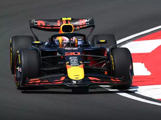 Liam Lawson im Red Bull RB21 zu Beginn der Formel-1-Saison 2025 Titel-Bild zur News: Liam Lawson im Red Bull RB21 zu Beginn der Formel-1-Saison 2025