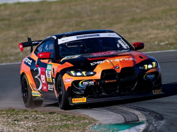 Der BMW M4 GT4 Evo von ME Motorsport komplettierte die Top 3 in Oschersleben Der BMW M4 GT4 Evo von ME Motorsport komplettierte die Top 3 in Oschersleben