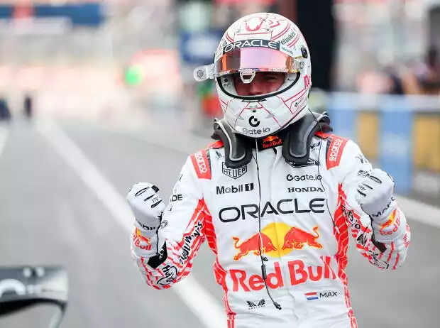 Max Verstappen (Red Bull) jubelt über die Pole beim Formel-1-Rennen in Japan 2025 Titel-Bild zur News: Max Verstappen (Red Bull) jubelt über die Pole beim Formel-1-Rennen in Japan 2025
