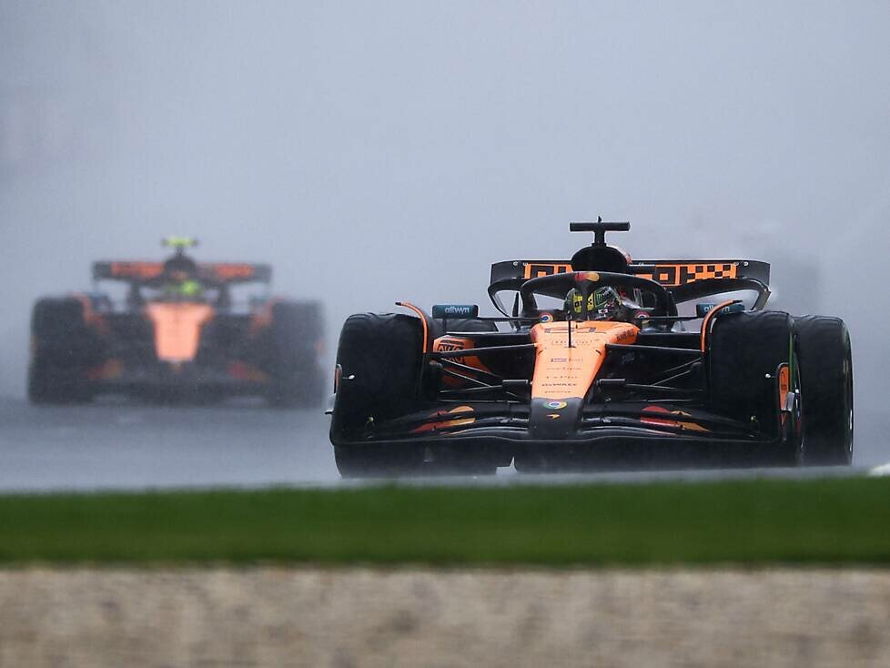 Oscar Piastri und sein McLaren-Teamkollege Lando Norris in der Saison 2025