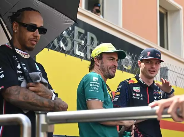 Titel-Bild zur News: Ist in Wahrheit Hamilton der Grund für die Allianz zwischen Alonso und Verstappen?