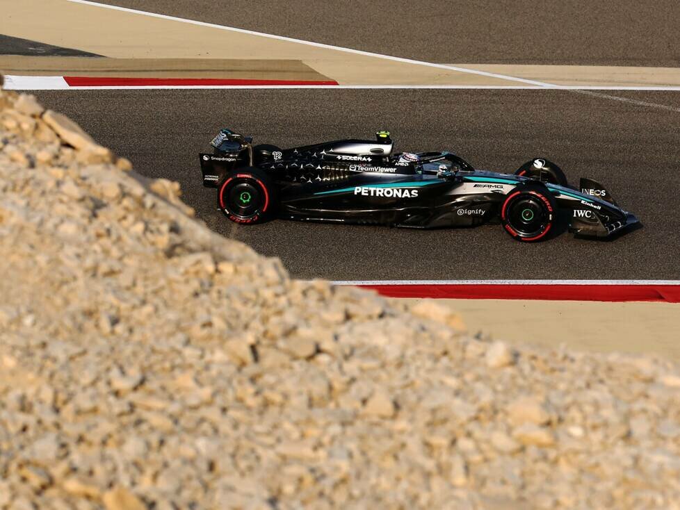 Andrea Kimi Antonelli (Mercedes W16) beim Formel-1-Rennen in Bahrain 2025