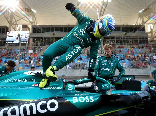 Wie lange tut sich Fernando Alonso das bei Aston Martin in dieser Form noch an? Titel-Bild zur News: Wie lange tut sich Fernando Alonso das bei Aston Martin in dieser Form noch an?