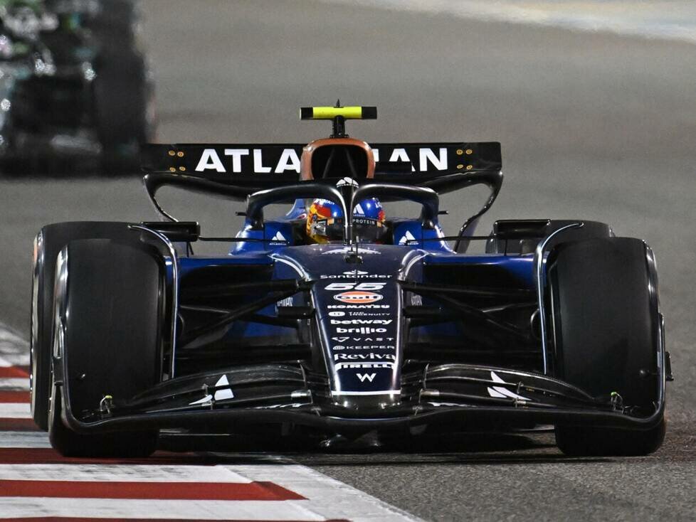 Carson Hocevar, Carlos Sainz