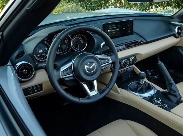 Cockpit des Mazda MX-5 Cockpit des Mazda MX-5