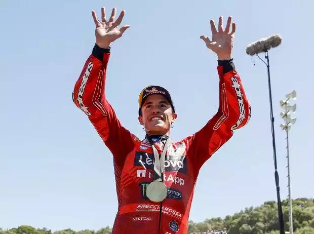 Marc Marquez, Jose Maria Lopez Titel-Bild zur News: Marc Marquez, Jose Maria Lopez