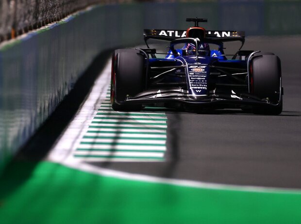 Alexander Albon (Williams FW47) beim Formel-1-Rennen in Saudi-Arabien 2025 Alexander Albon (Williams FW47) beim Formel-1-Rennen in Saudi-Arabien 2025