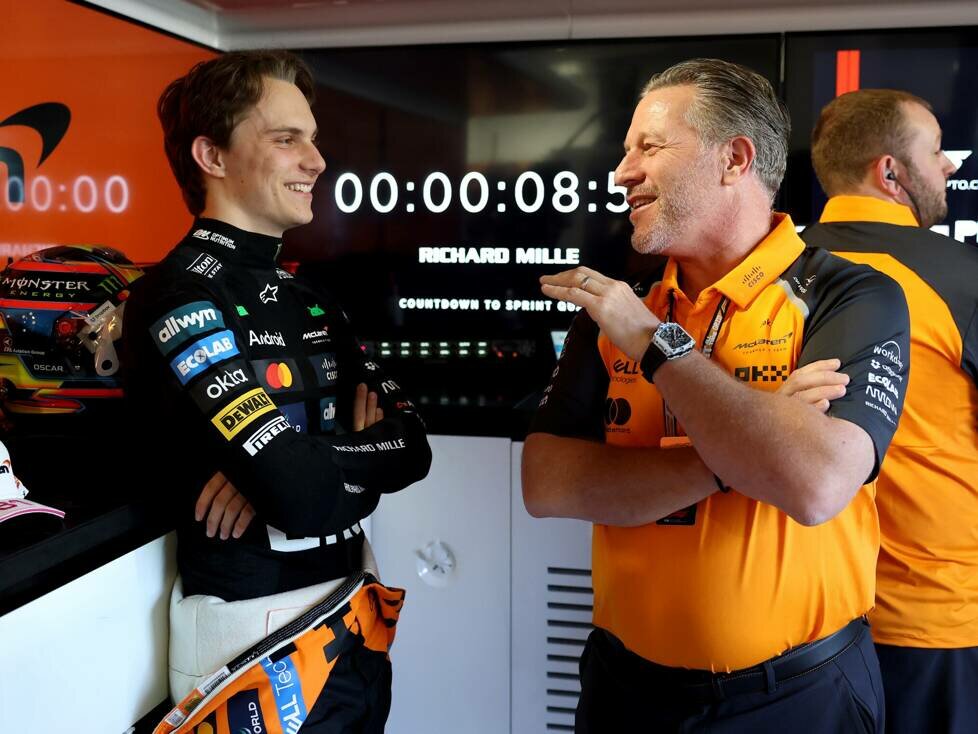 Oscar Piastri, Zak Brown