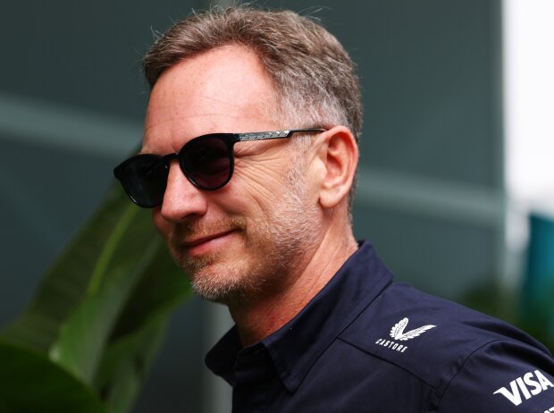 Christian Horner wollte Max Verstappen gerne nachträglich auf dem Podium sehen Christian Horner wollte Max Verstappen gerne nachträglich auf dem Podium sehen