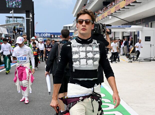Bleib in Miami stets cool - auch unter Druck von Max Verstappen: George Russell Bleib in Miami stets cool - auch unter Druck von Max Verstappen: George Russell