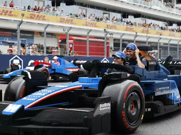 Egal ob im Lego-Auto oder im echten Williams: Sainz und Albon hatten Spaß Titel-Bild zur News: Egal ob im Lego-Auto oder im echten Williams: Sainz und Albon hatten Spaß