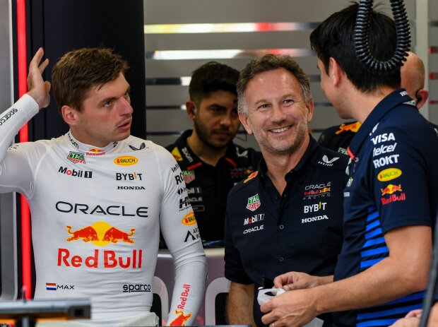 Max Verstappen mit Teamchef Christian Horner Max Verstappen mit Teamchef Christian Horner