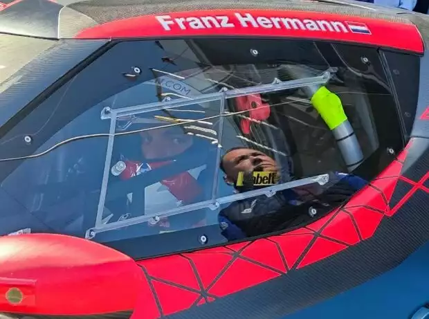 Max Verstappen Titel-Bild zur News: Max Verstappen