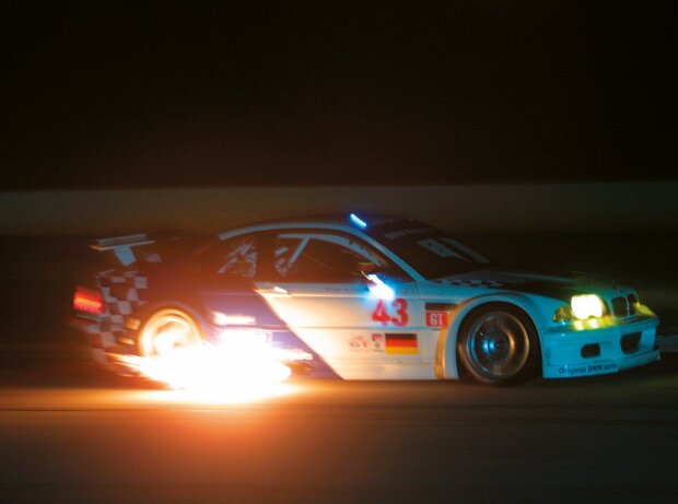 Dirk Müller im legendären BMW M3 GTR in der amerikanischen Le-Mans-Serie Dirk Müller im legendären BMW M3 GTR in der amerikanischen Le-Mans-Serie