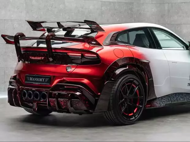 Ferrari Purosangue Pugnator Tricolore von Mansory Titel-Bild zur News: Ferrari Purosangue Pugnator Tricolore von Mansory