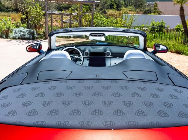 Mercedes-Maybach SL Monogram (2025) Mercedes-Maybach SL Monogram (2025)