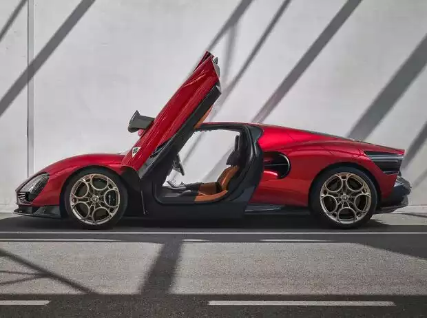 Alfa Romeo 33 Stradale Titel-Bild zur News: Alfa Romeo 33 Stradale