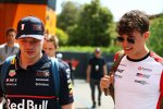 Max Verstappen (Red Bull) und Oliver Bearman (Haas) 