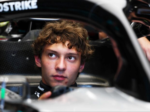 Kimi Antonelli fährt erstmals auf seiner Heimstrecke in Imola in der Formel 1 Kimi Antonelli fährt erstmals auf seiner Heimstrecke in Imola in der Formel 1