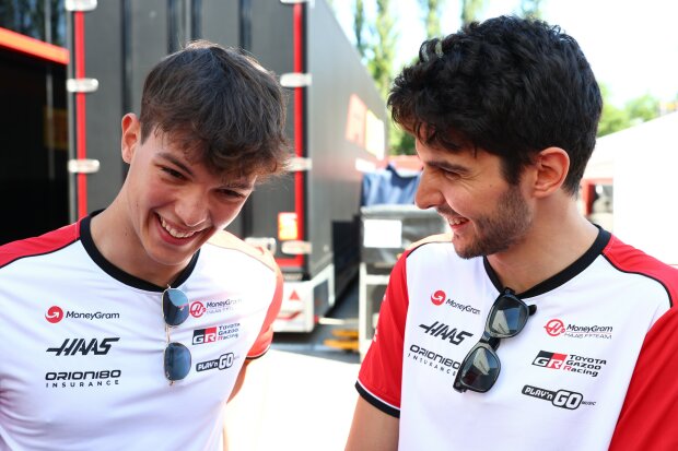 Oliver Bearman Esteban Ocon Ferrari Ferrari F1Haas Haas F1 ~Oliver Bearman (Haas) und Esteban Ocon (Haas) ~ Oliver Bearman Esteban Ocon Ferrari Ferrari F1Haas Haas F1 ~Oliver Bearman (Haas) und Esteban Ocon (Haas) ~