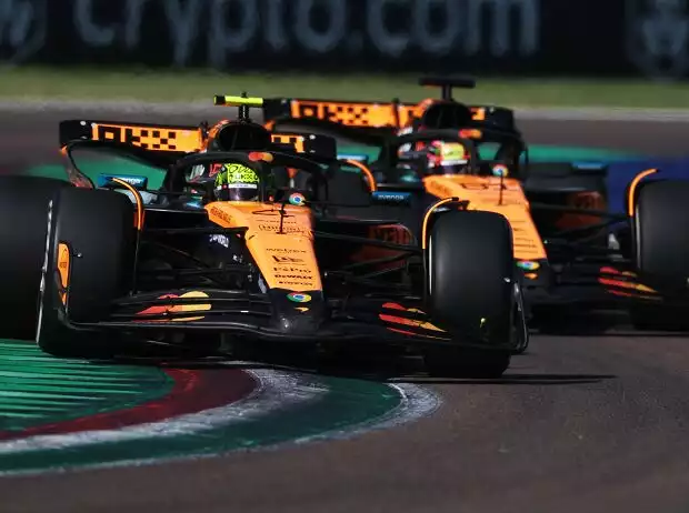 Lando Norris vor McLaren-Teamkollege Oscar Piastri in Imola 2025 Titel-Bild zur News: Lando Norris vor McLaren-Teamkollege Oscar Piastri in Imola 2025