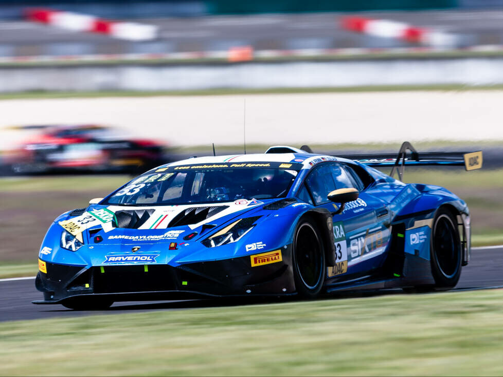 Das ADAC GT Masters startet auf dem Lausitzring in die neue Saison