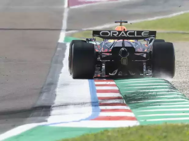 Titel-Bild zur News: Max Verstappen (Red Bull RB21) beim Formel-1-