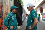 Fernando Alonso (Aston Martin) und Adrian Newey 