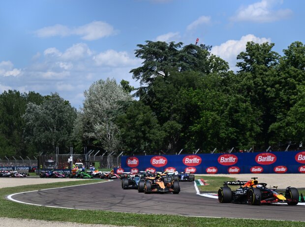Heute ist die Tamburello eine Schikane - und das Racing in Imola oft schwierig Heute ist die Tamburello eine Schikane - und das Racing in Imola oft schwierig