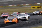 Morris Schuring (Manthey-Porsche) und Fabio Scherer (HRT-Ford) 