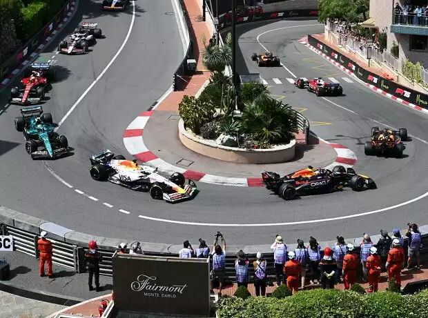 Die Startphase in Monaco 2025 in der Haarnadel-Kurve Titel-Bild zur News: Die Startphase in Monaco 2025 in der Haarnadel-Kurve