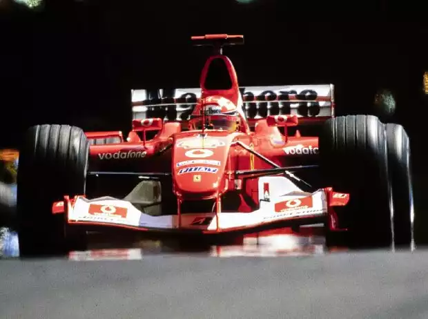 Michael Schumacher im Ferrari F2001 auf dem Weg zum Sieg beim Formel-1-Rennen in Monaco 2001 Titel-Bild zur News: Michael Schumacher im Ferrari F2001 auf dem Weg zum Sieg beim Formel-1-Rennen in Monaco 2001