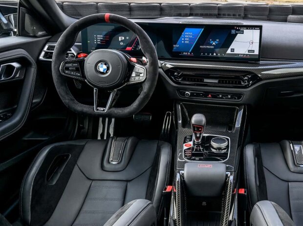 BMW M2 CS (2025) BMW M2 CS (2025)