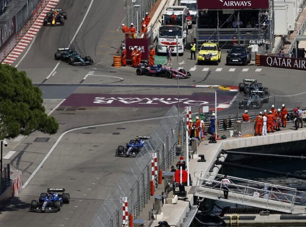 Williams vor Mercedes: Irgendwann hatte Russell genug und kürzte einfach ab Williams vor Mercedes: Irgendwann hatte Russell genug und kürzte einfach ab