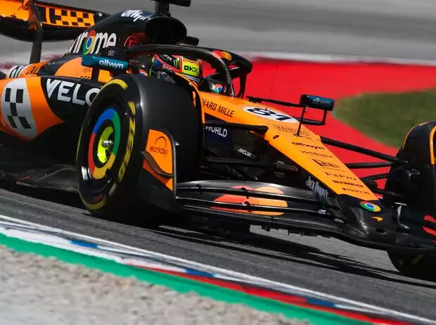 Titel-Bild zur News: Oscar Piastri (McLaren MCL39) beim Formel-1-Rennen in Barcelona 2025