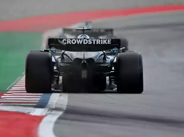 George Russell (Mercedes W16) beim Formel-1-Rennen in Spanien 2025 Titel-Bild zur News: George Russell (Mercedes W16) beim Formel-1-Rennen in Spanien 2025